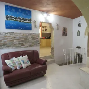 Apartment Amelia's House Of Character, Cospicua